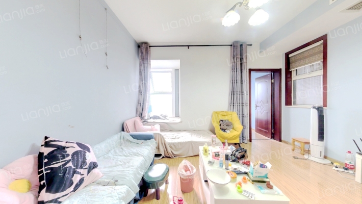 摩根中心二手房实景图