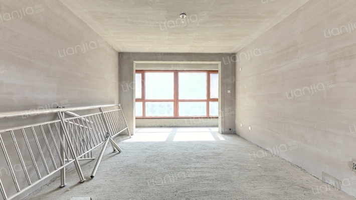 此房满二  好楼层 采光好 闹中取静小区 物业好-客厅