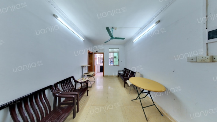 东藤小区二手房实景图