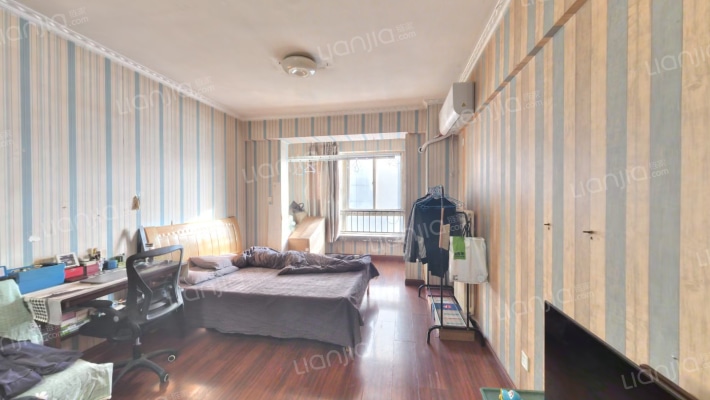 海蔚广场二手房实景图