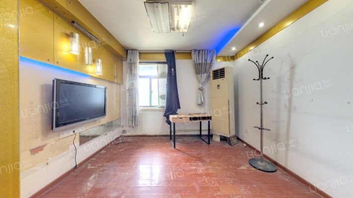 和燕路295号二手房实景图