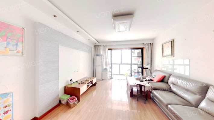 金色池塘二手房实景图