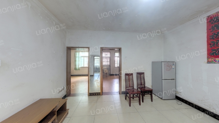 乡企局宿舍二手房实景图