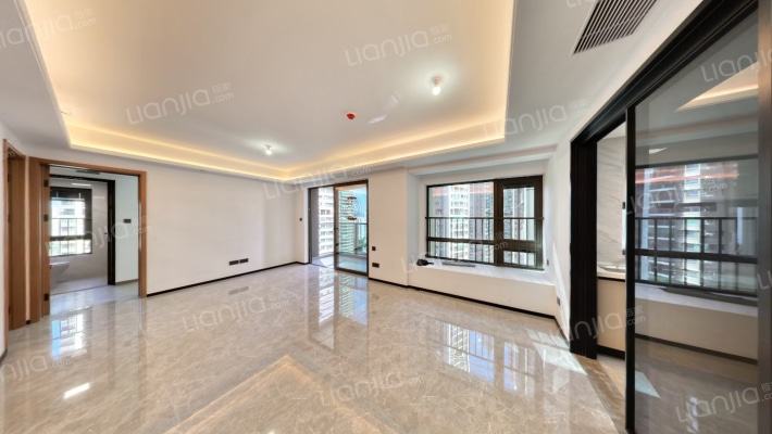 鸿荣源珈誉府2区二手房实景图