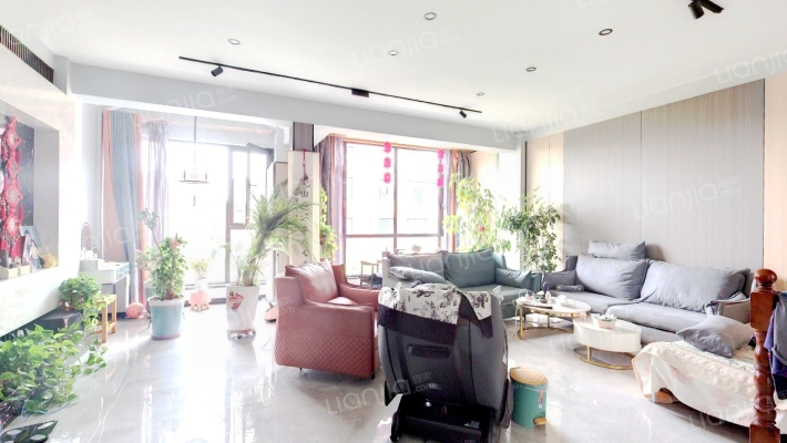 五龙湾海滨区二手房实景图