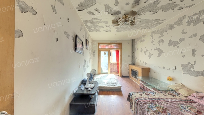 兰铅家属楼二手房实景图