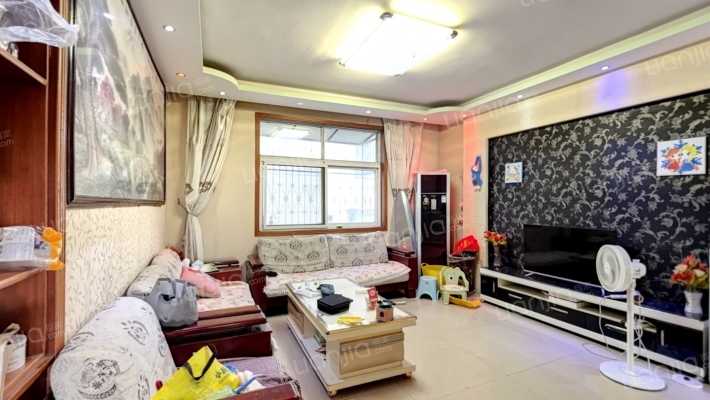 育才小区二手房实景图