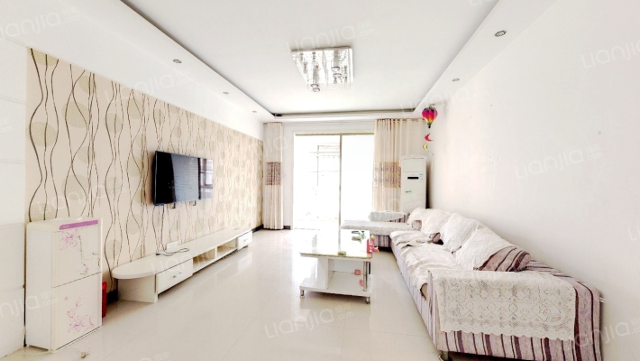 怡和苑东区二手房实景图