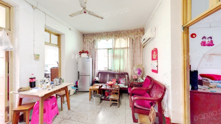 凤凰路22号二手房实景图