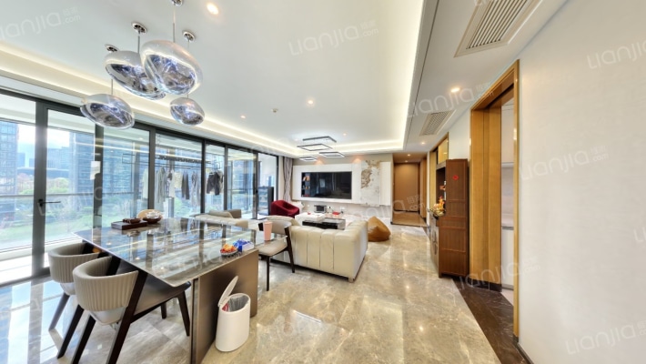 时代滨江丹枫四季二手房实景图