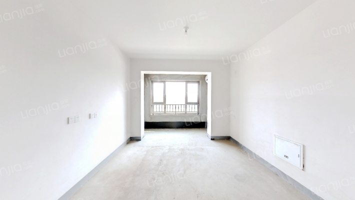 华远海蓝和光二手房实景图