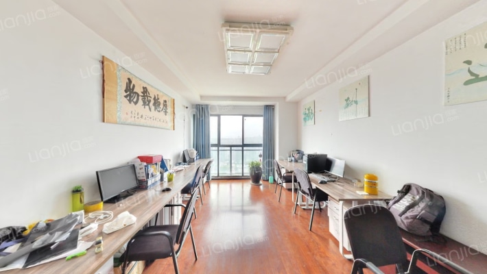 滨湖俊园二手房实景图