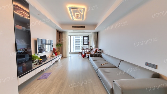 蔚然锦绣二手房实景图