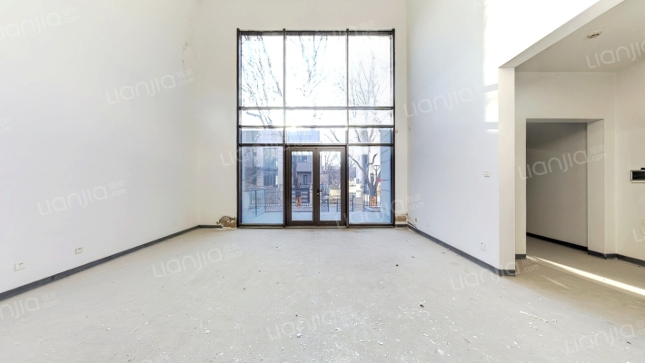 新世界名铸湾畔二手房实景图