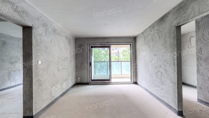 领琇长江C区二手房实景图