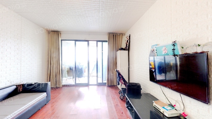 世纪城龙泉苑西区二手房实景图