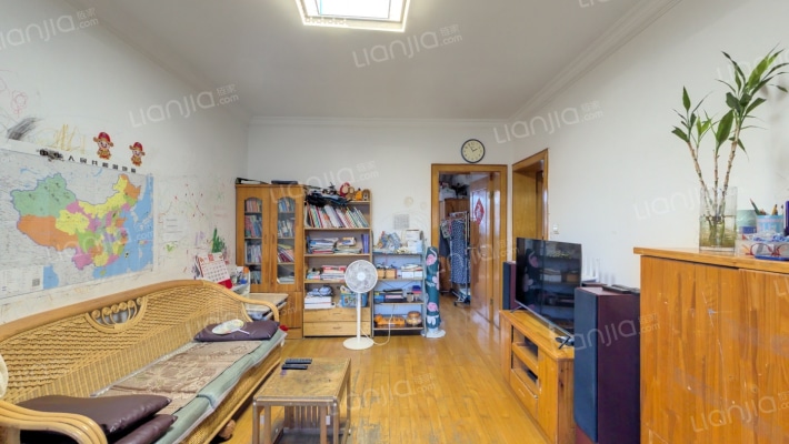 鸿宝一村(南区)二手房实景图