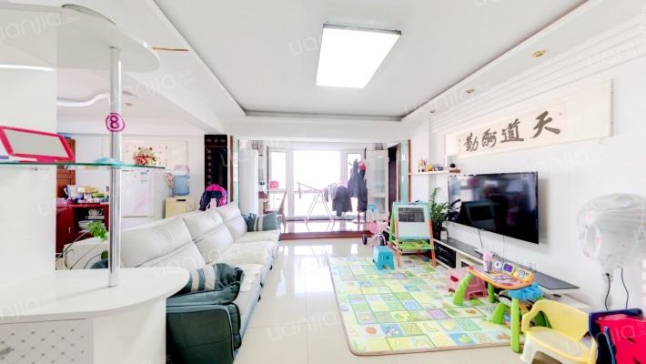 鸿泽园二手房实景图