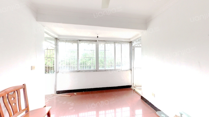 人民路南一巷综合楼二手房实景图