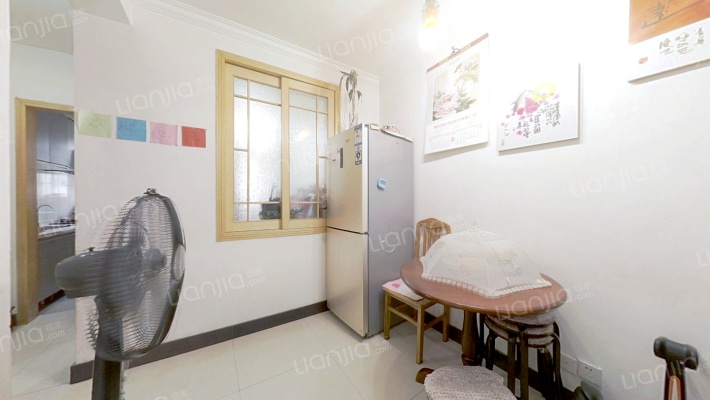 凤凰西街188号二手房实景图