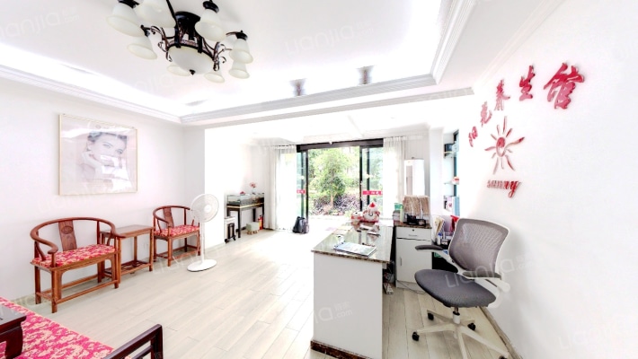 中驰湖滨二手房实景图