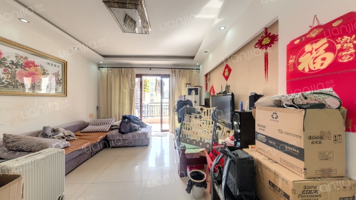 泰富花苑二手房实景图