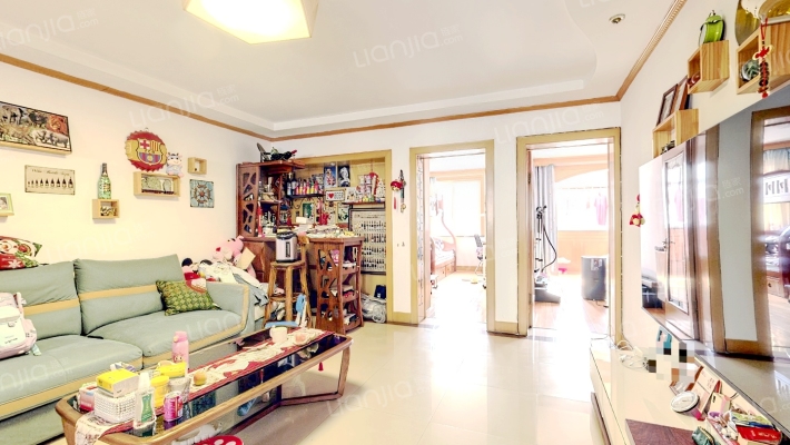 海滨广场小区二手房实景图