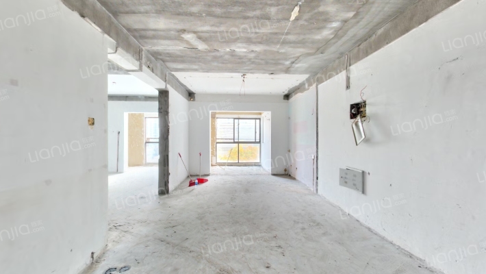 信达香格里二手房实景图