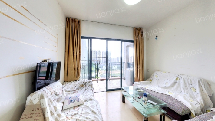 万威美地二手房实景图