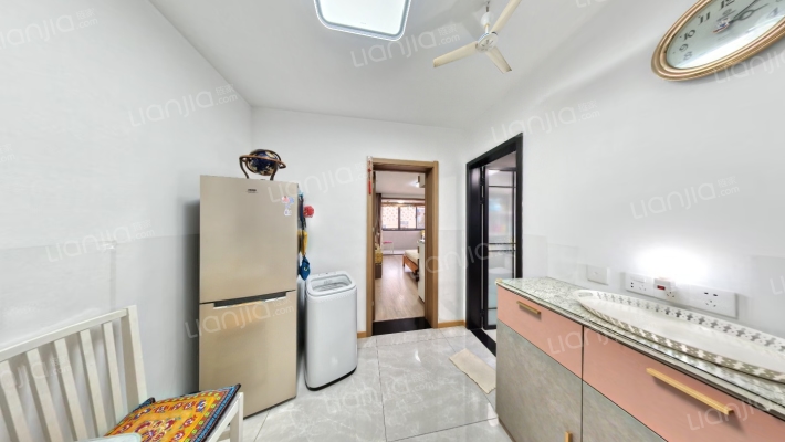 安德里小区二手房实景图