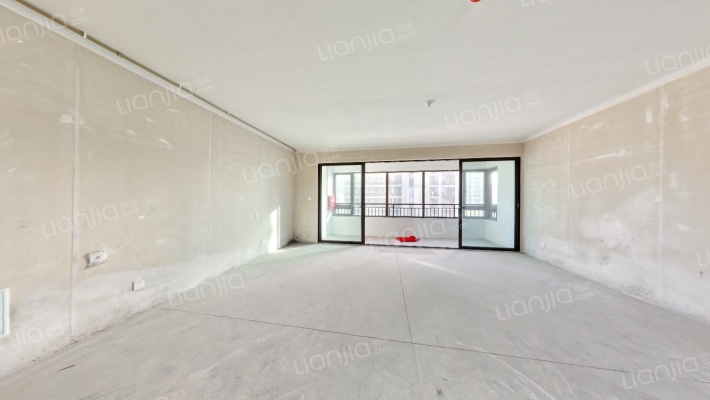 铂樾怡庭二手房实景图