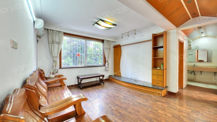 南湖公园居民小区二手房实景图