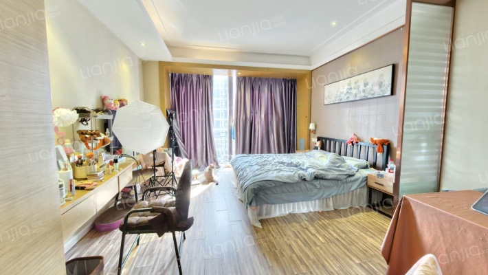 环球贸易广场二手房实景图