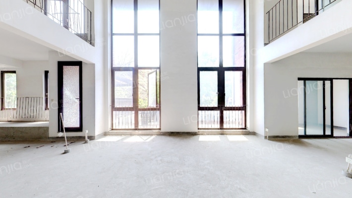 橡树湾一期联庭别墅二手房实景图