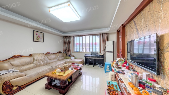 新中花园二手房实景图