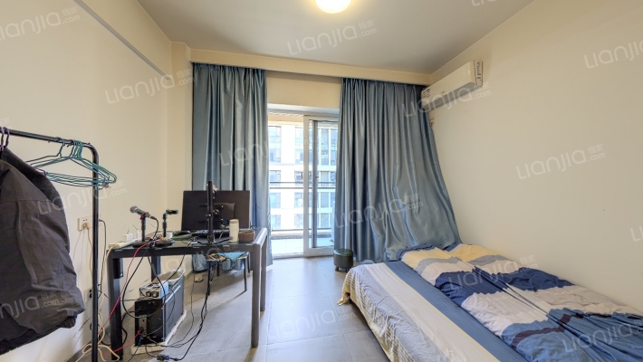 绿地城DK1二手房实景图