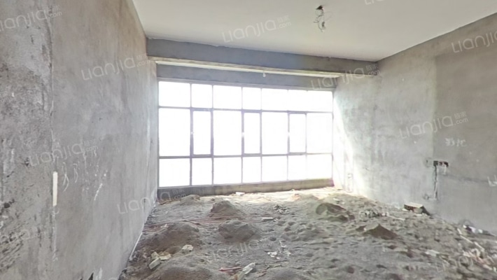 蓝钻名居二手房实景图