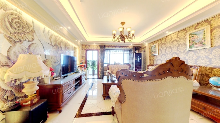 保利公园198玫瑰郡二手房实景图