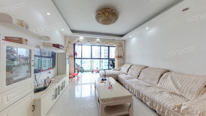 荟雅名苑二手房实景图