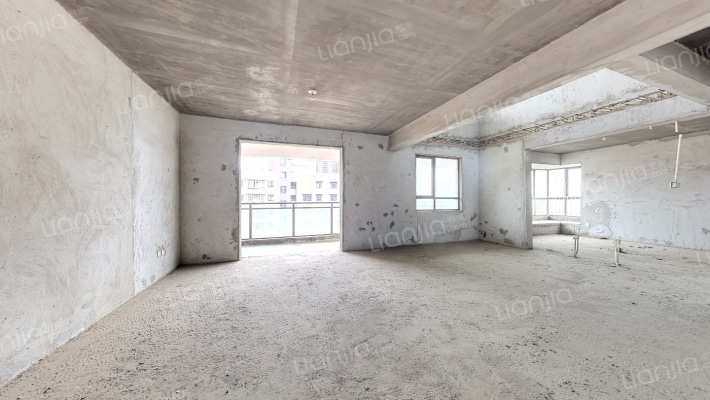 卧琥二手房实景图