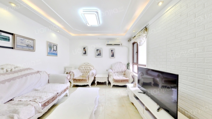 东方新天地二手房实景图