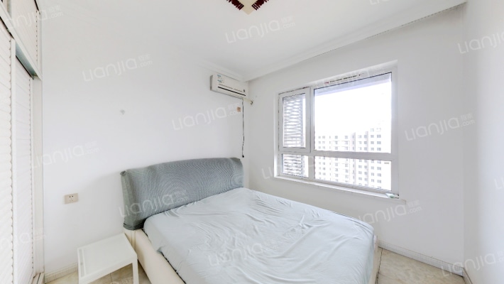 保利·锦江林語四期二手房实景图