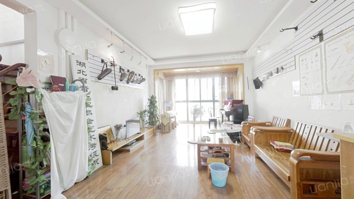 华锦花园三期二手房实景图