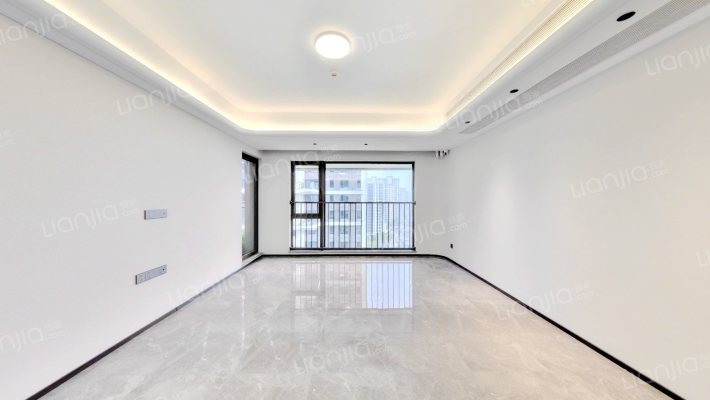 保利国贸天琴湖二手房实景图