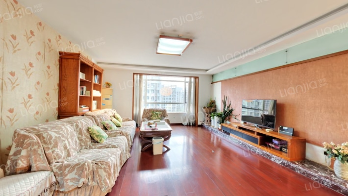 国际城三期二手房实景图