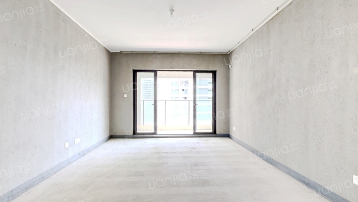 昆明融创文旅城瀚海花园北区二手房实景图