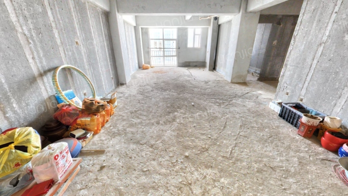 鸿源生态新城二手房实景图