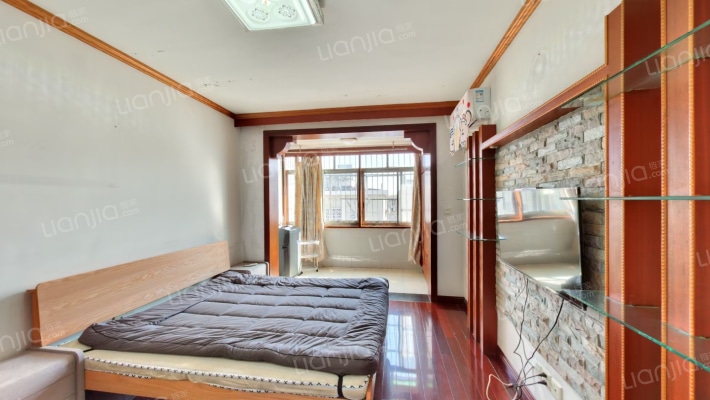 市人防宿舍二手房实景图