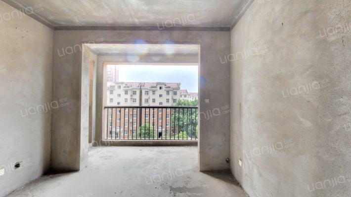 润博新城二手房实景图