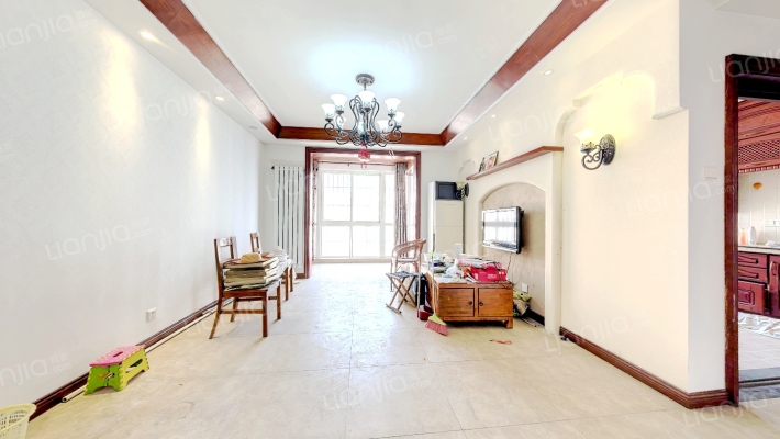 天山绿洲二期二手房实景图